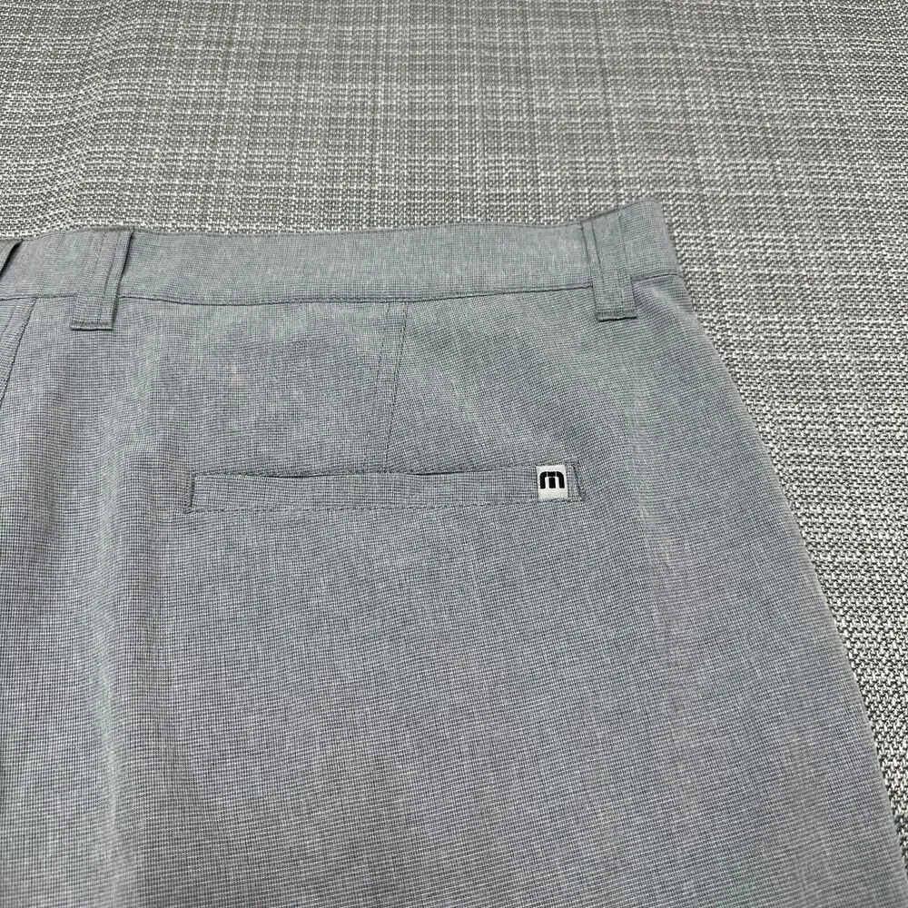 Travis Mathew Shorts Mens 38‎ Grey Golf 9.5 Inseam Chino Comfort Walking Casual